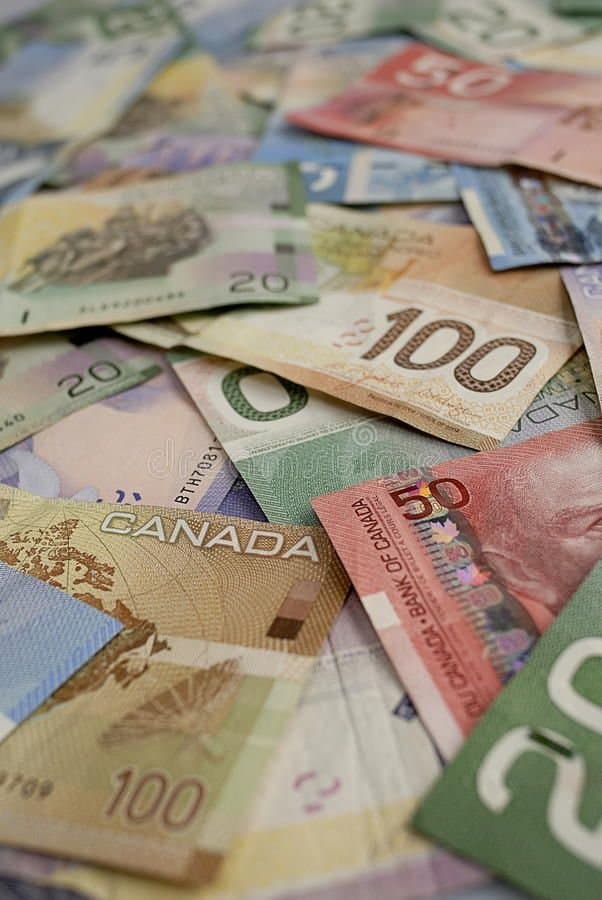 バークレイズ:カナダドルのパフォーマンスが悪く、米ドル対カナダドルの1.36付近での購入を検討