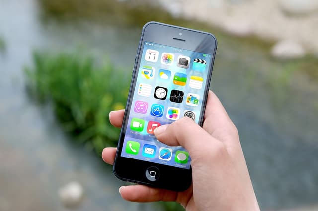 Is Apple undervalued? Analysts believe that Apple's payment business deserves investor attention.