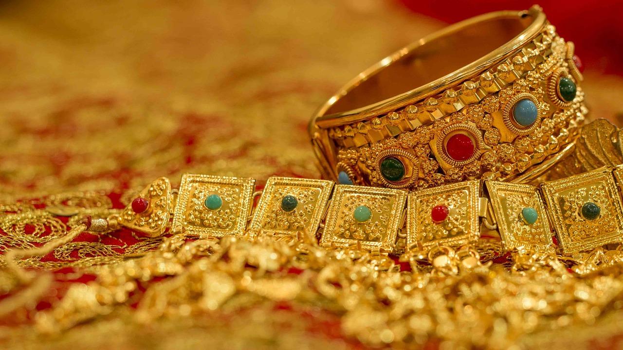 The market is buying the dip in gold, likely pushing prices past $3,000.
