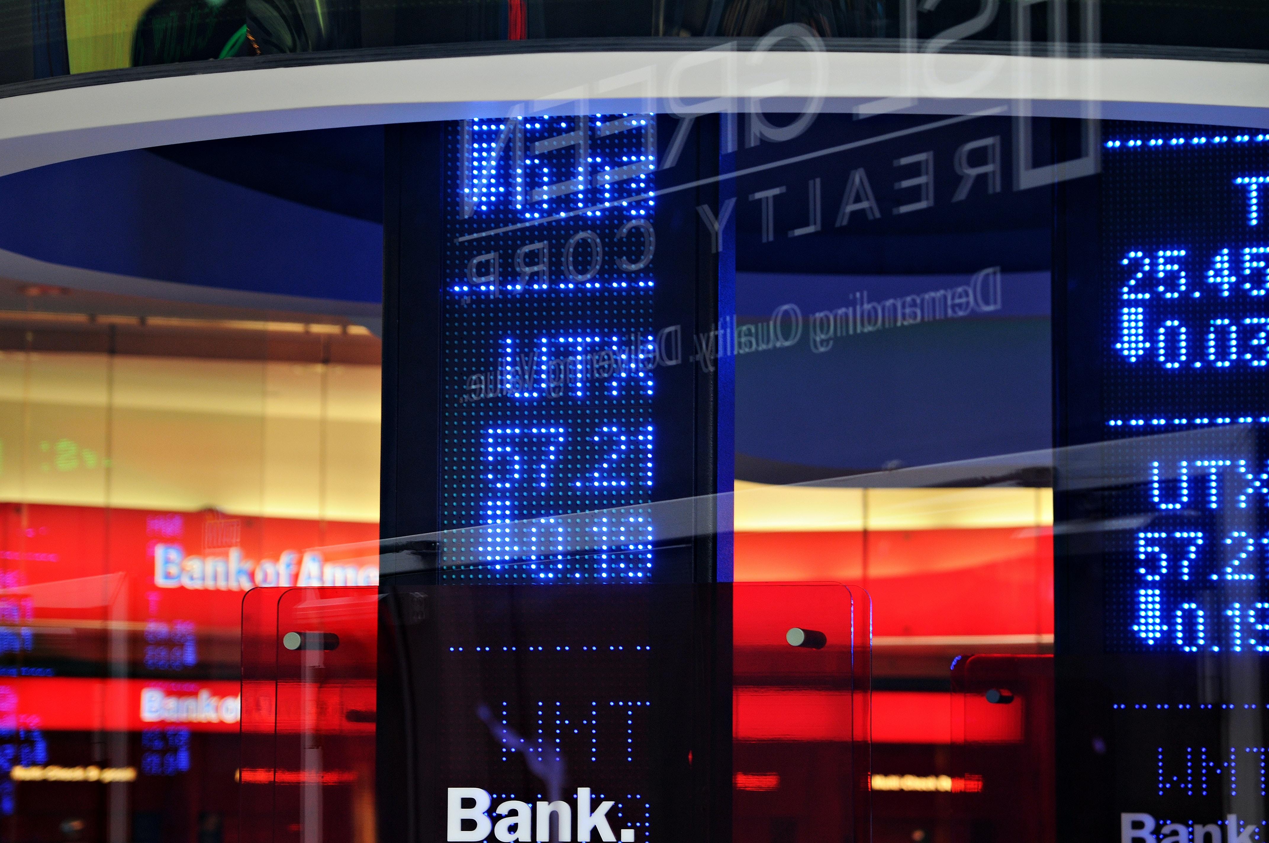 European stock markets rally, with energy and healthcare sectors leading the gains.