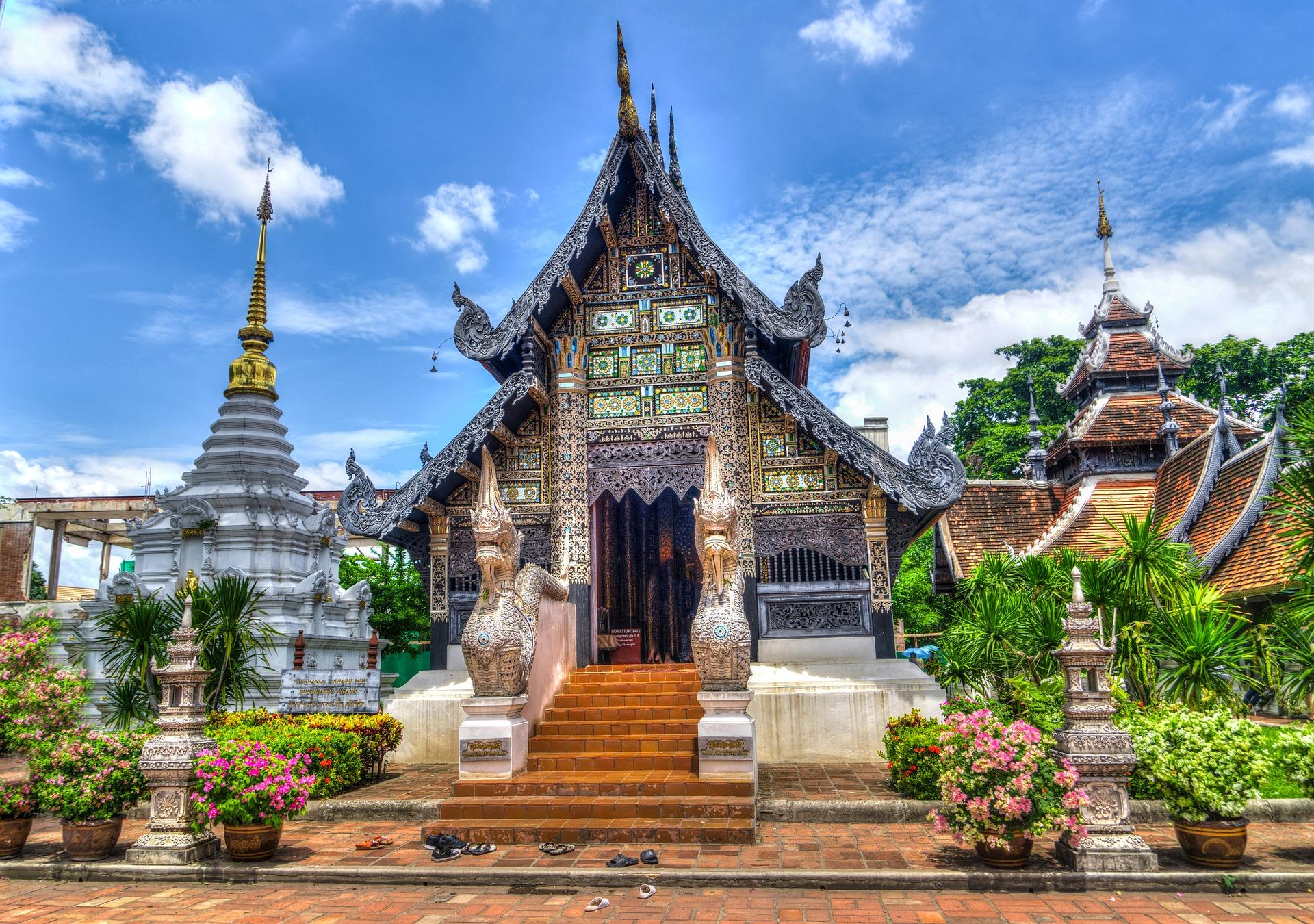 タイ政府は一連の新政策を打ち出し、観光業を奨励し、短期的な犠牲を払って長期的な利益を追求している。