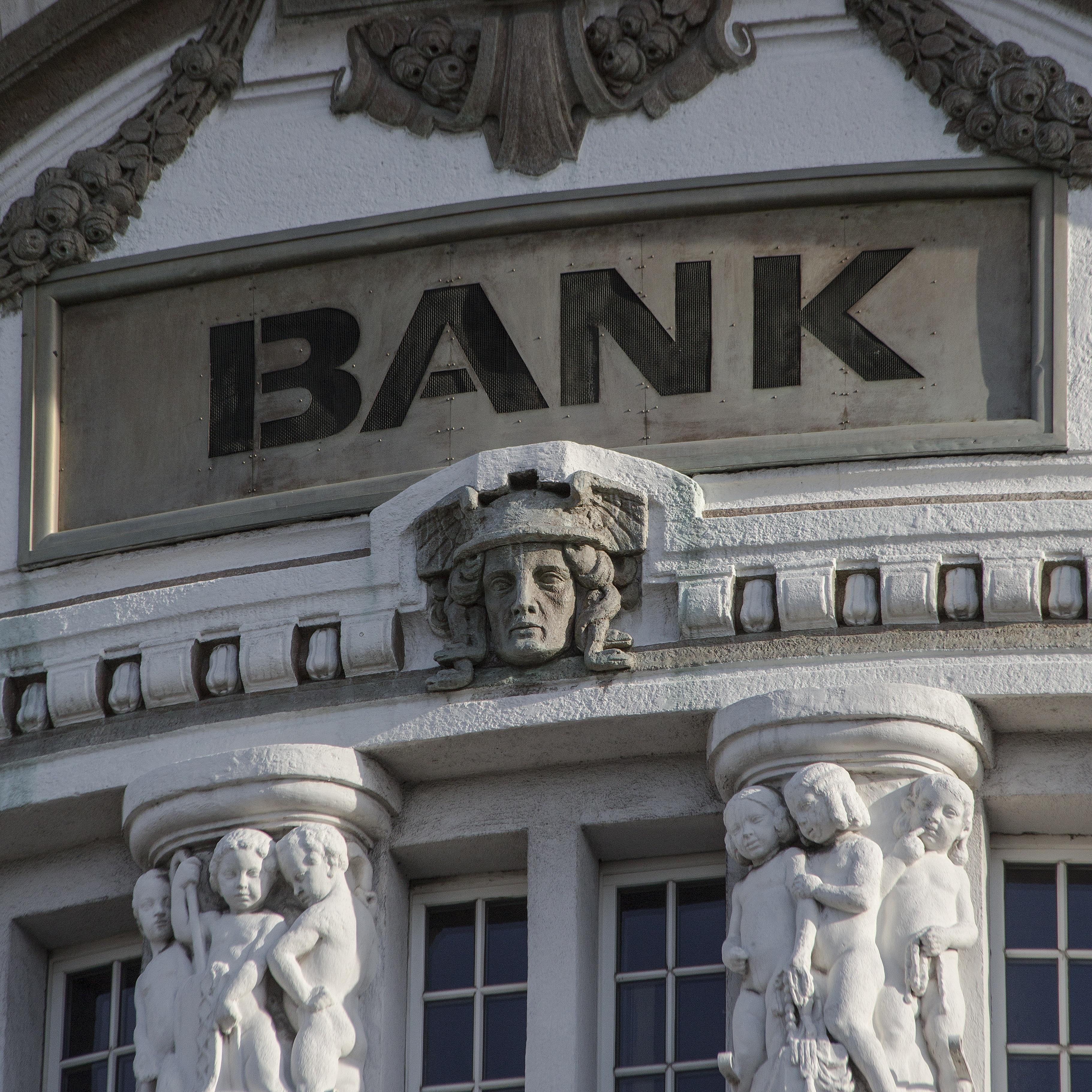 RBI shuts down 75 Forex Platforms.