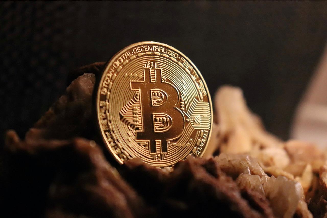 SEC批准贝莱德比特币期权,比特币市场或迎大幅上涨